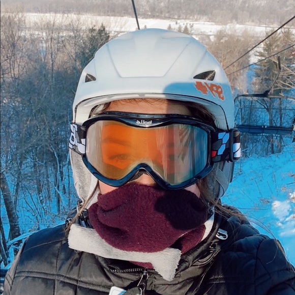 Meet your Posher, Emma - Picture 1 of 1